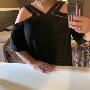 DO+BE dressy top medium